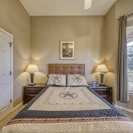 River Mountain Retreat Wimberley Luaran gambar