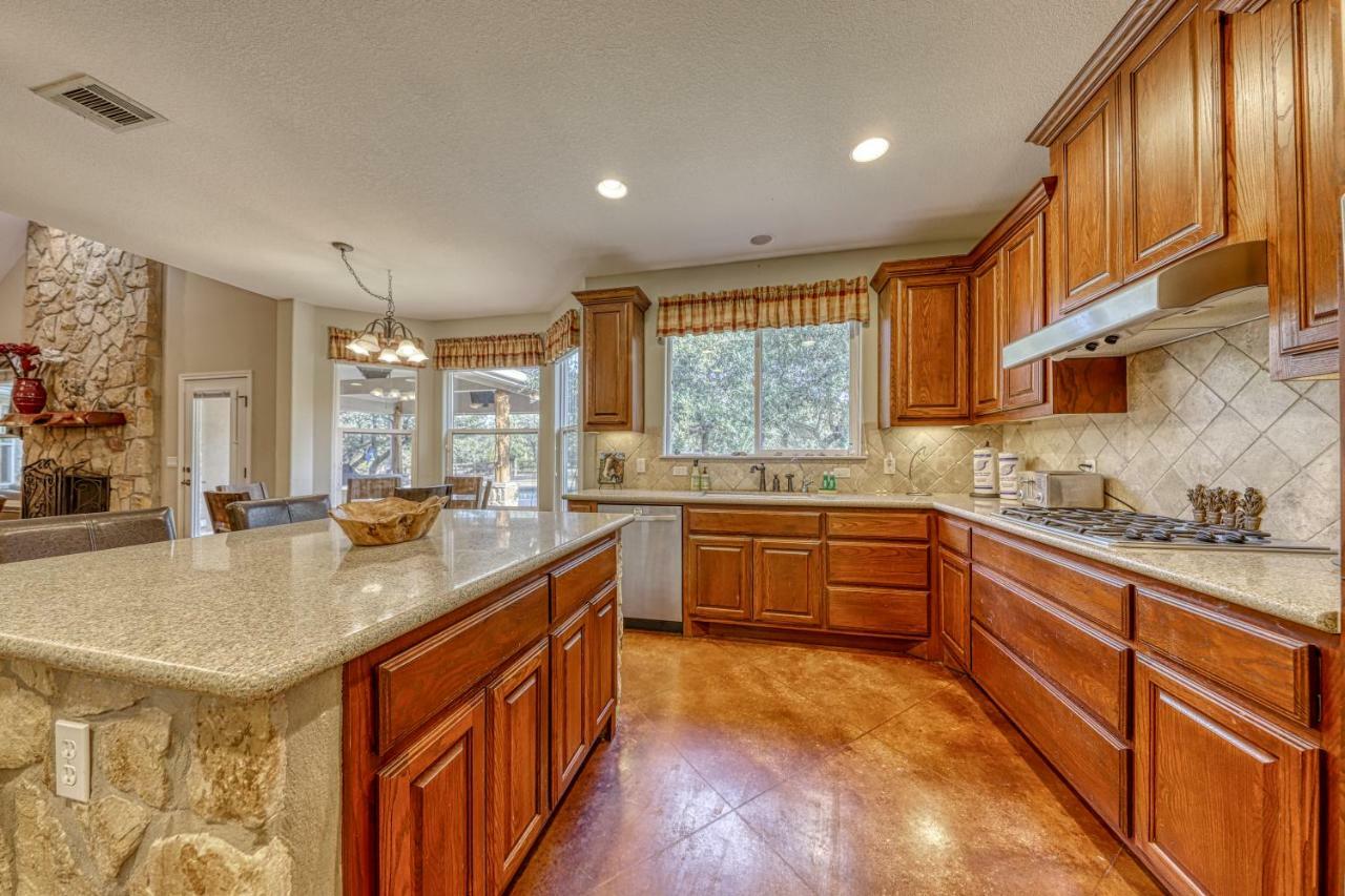 River Mountain Retreat Wimberley Luaran gambar