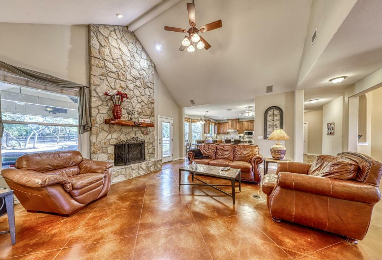 River Mountain Retreat Wimberley Luaran gambar