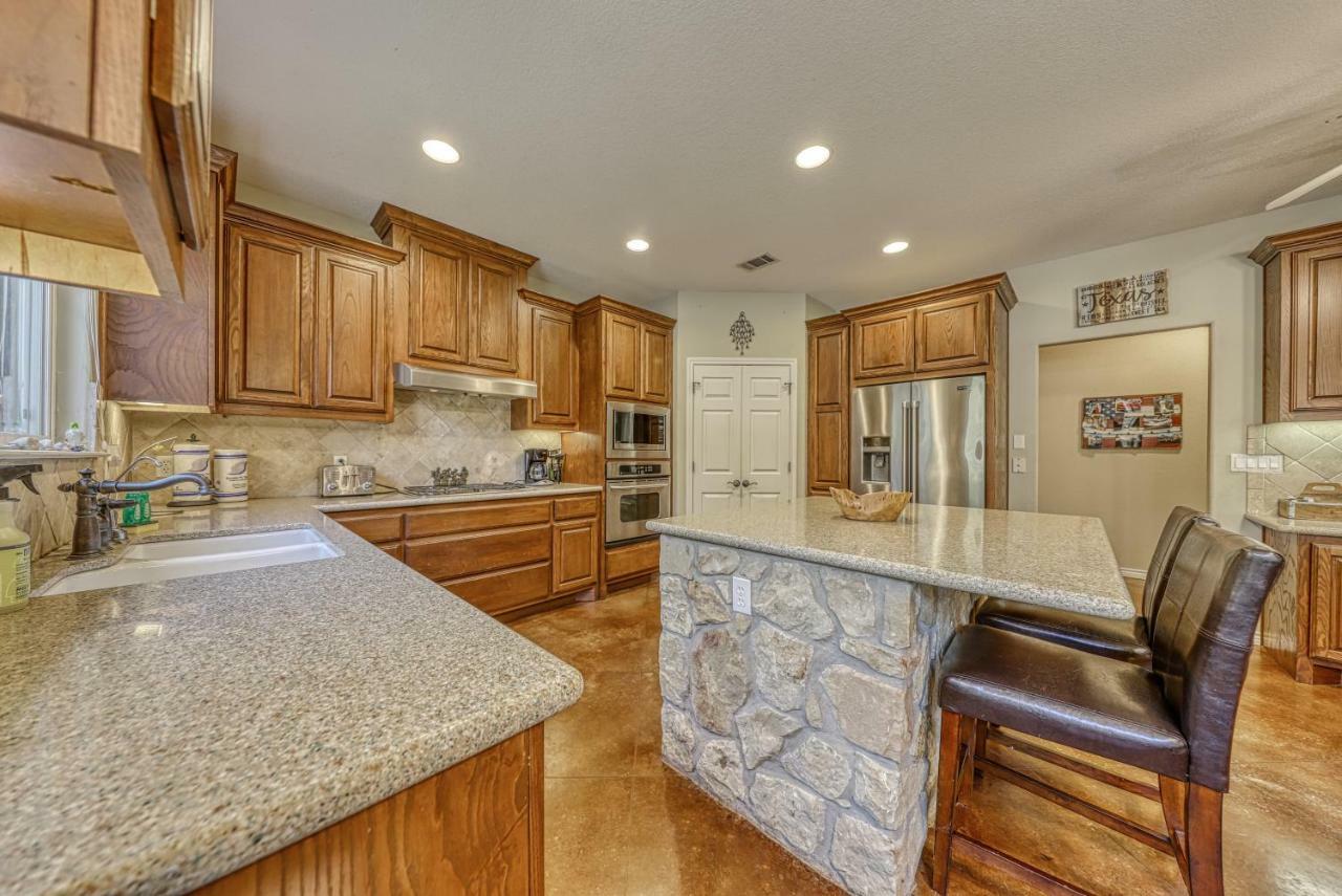 River Mountain Retreat Wimberley Luaran gambar