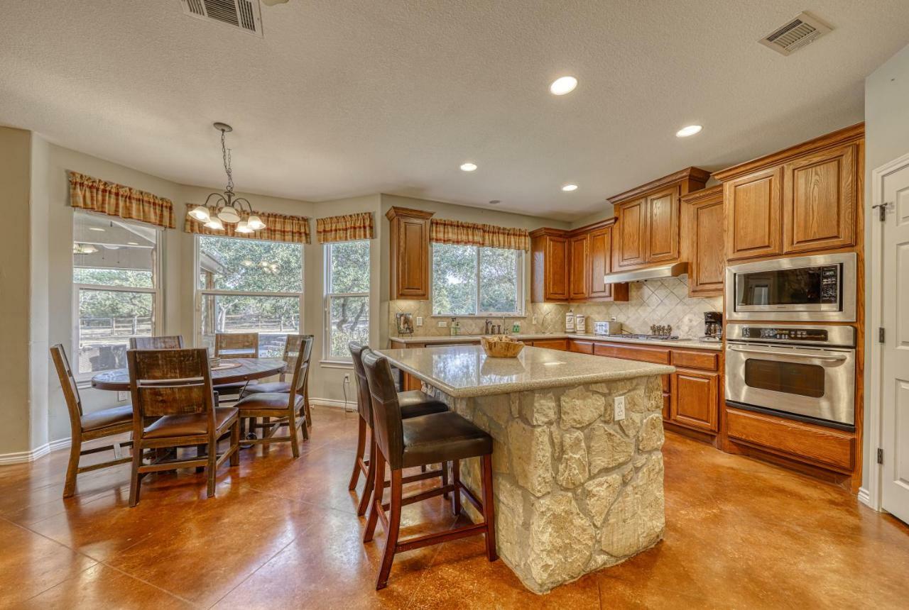 River Mountain Retreat Wimberley Luaran gambar