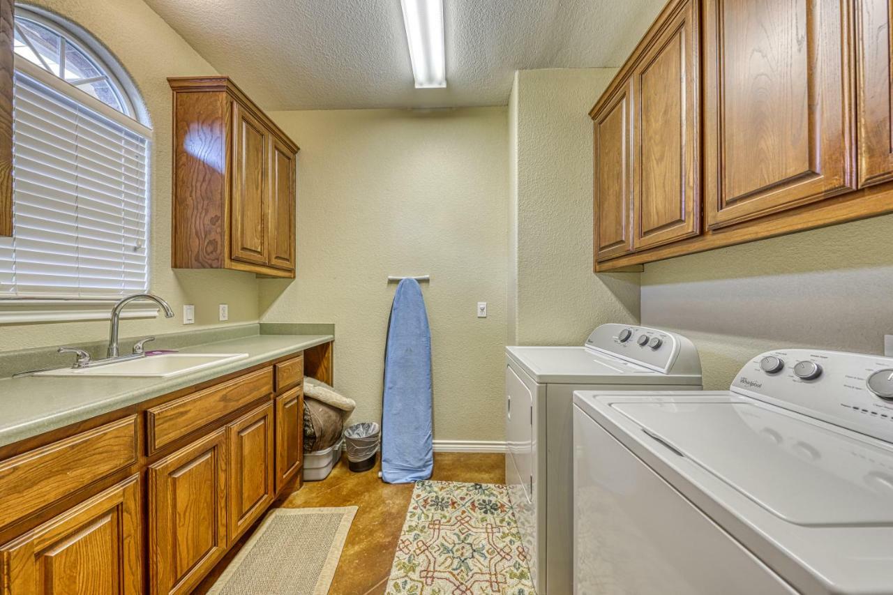 River Mountain Retreat Wimberley Luaran gambar